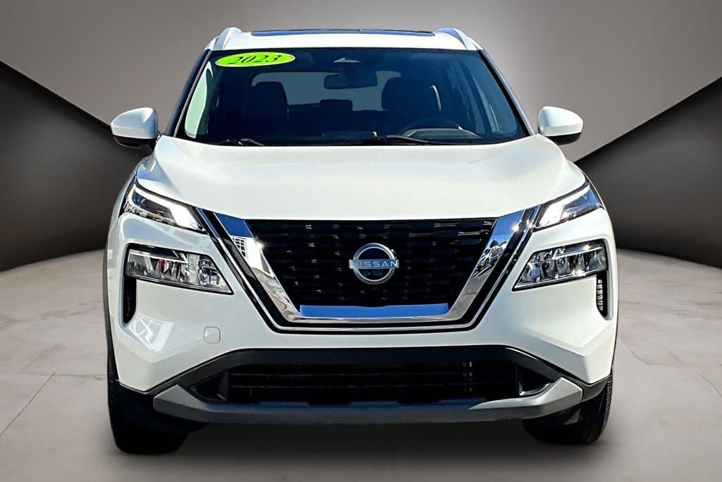 2023 Nissan Rogue SV - Image 2