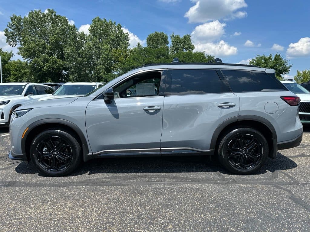 2027 INFINITI QX60 SPORT - Image 2