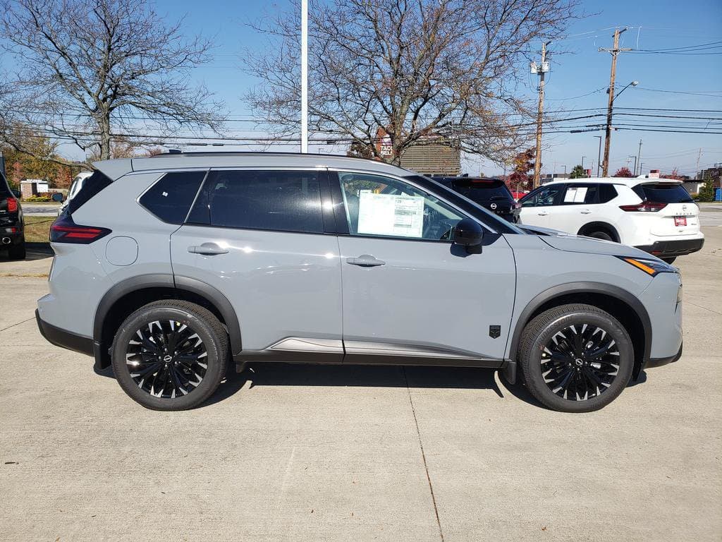 2027 Nissan Rogue Dark Armor - Image 2
