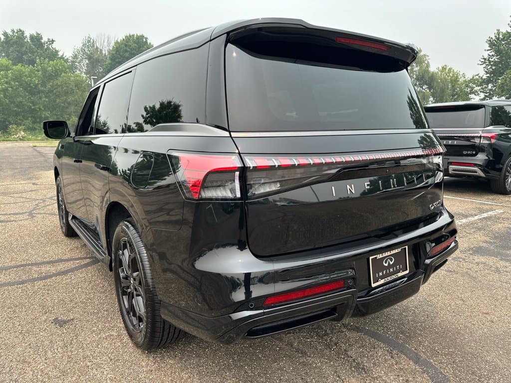2027 INFINITI QX80 SPORT - Image 3