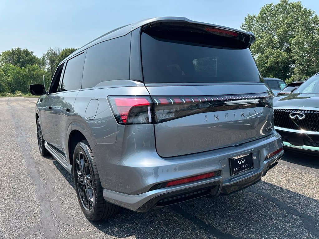 2027 INFINITI QX80 SPORT - Image 3
