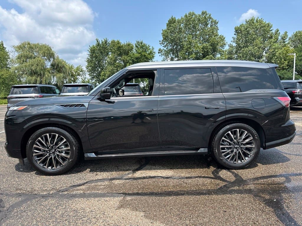 2027 INFINITI QX80 AUTOGRAPH - Image 2