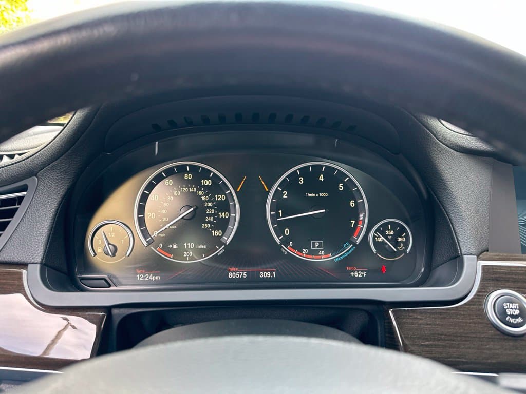 2011 BMW 7 Series 750Li xDrive - Image 2