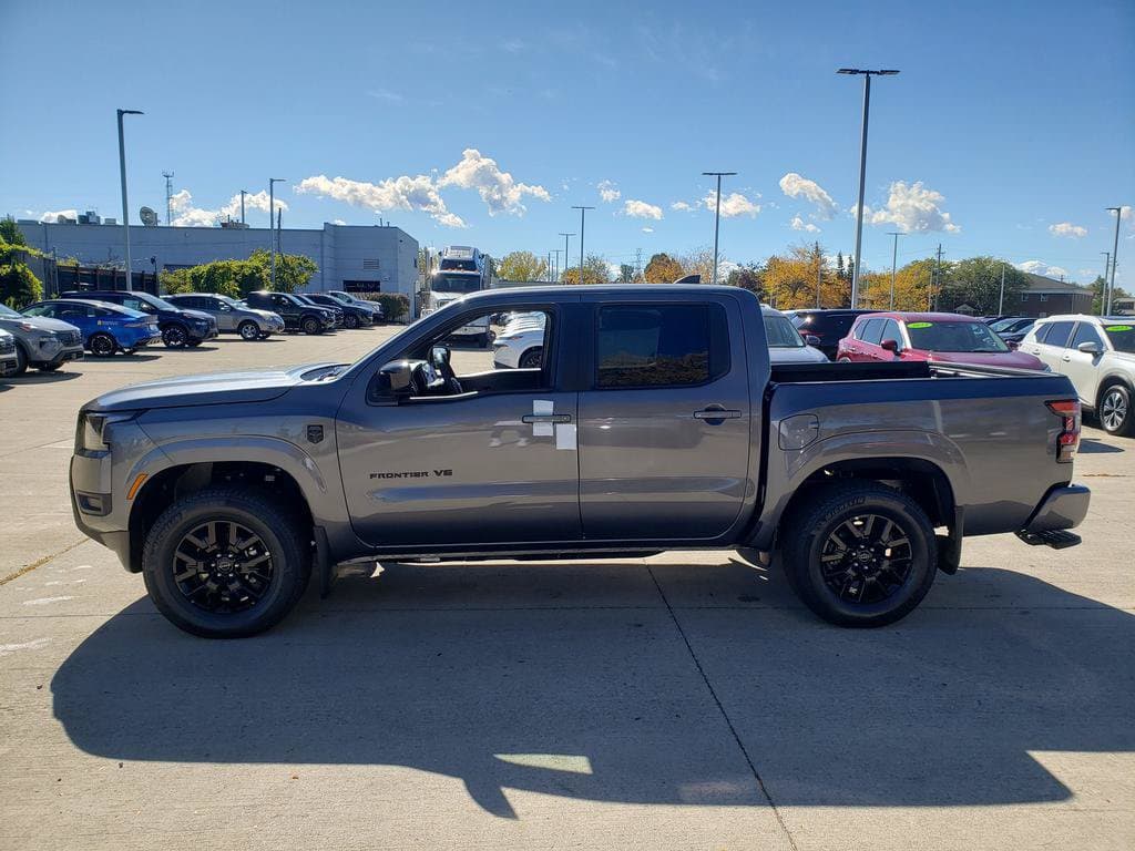 Photo 4 of 2027 Nissan Frontier SV