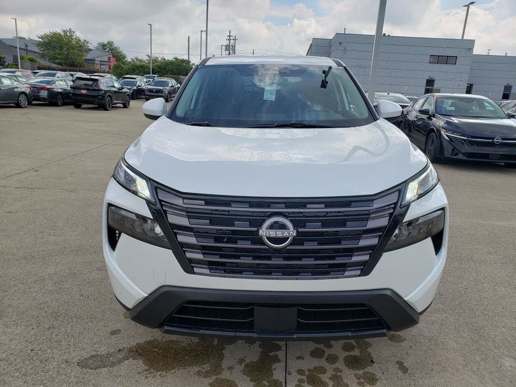 2026 Nissan Rogue SV - Image 2