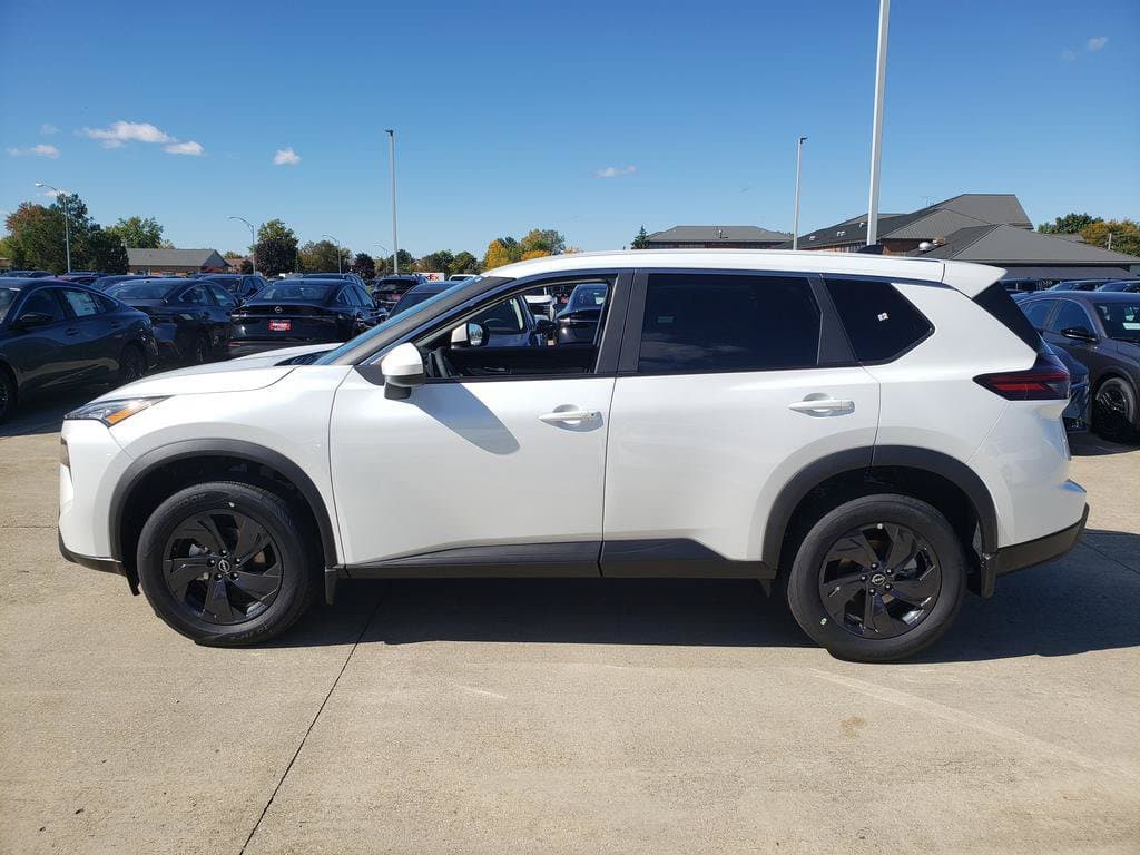 2026 Nissan Rogue SV - Image 4