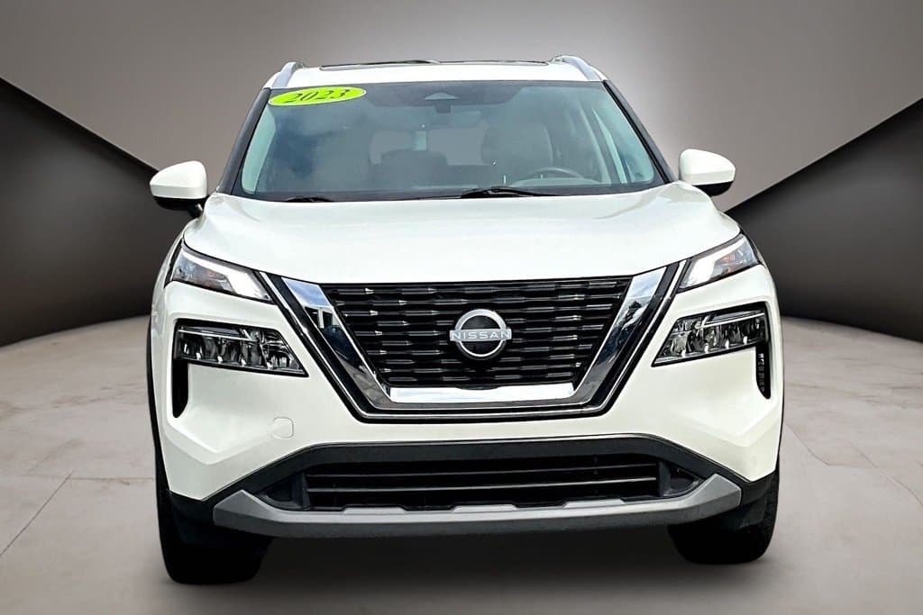 Photo 2 of 2023 Nissan Rogue SV